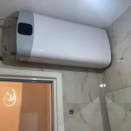 Near Beach, With Garden * 格勒姆