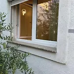Semesterbostad Near Beach, With Garden *