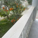 Semesterbostad Near Beach, With Garden *