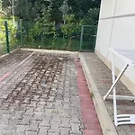 Semesterbostad Near Beach, With Garden Golem (Tirana)