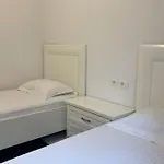 Semesterbostad Near Beach, With Garden Golem (Tirana)