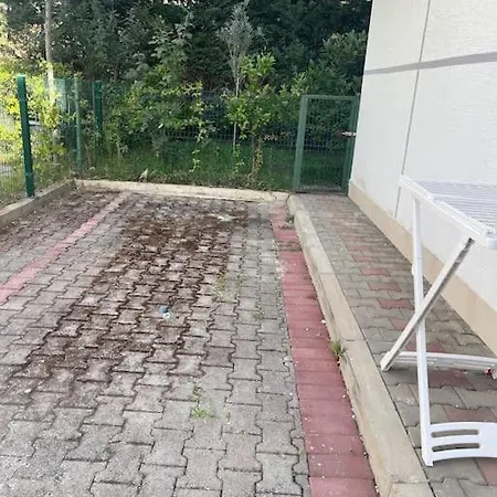 Сasa de vacaciones Near Beach, With Garden Golem (Tirana)