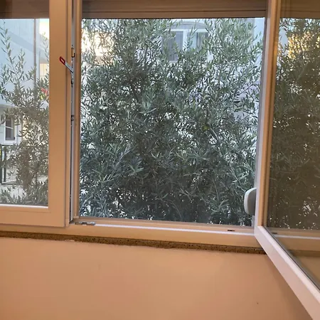 Tatil Evi Near Beach, With Garden Golem (Tirana)