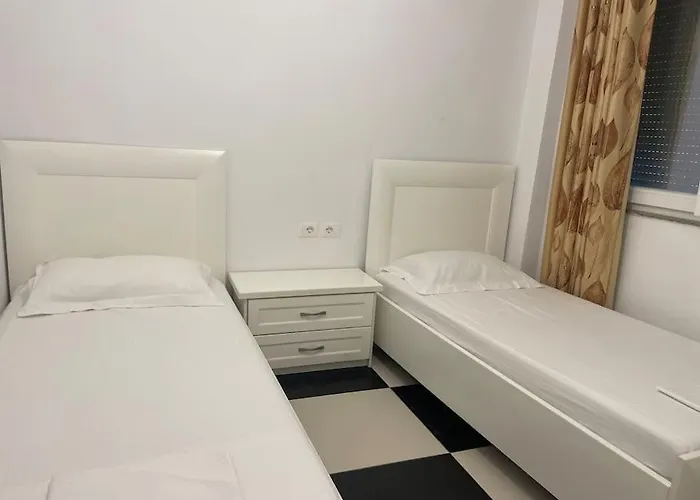 Near Beach, With Garden Vakantiehuis