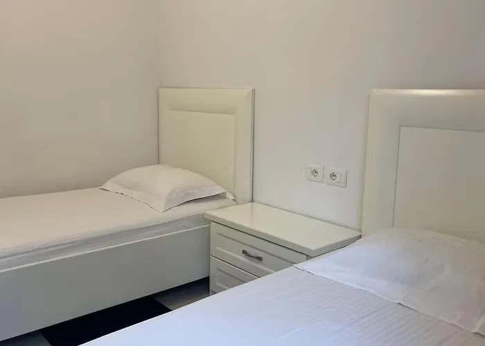 Prázdninový dům Near Beach, With Garden Golem (Tirana)